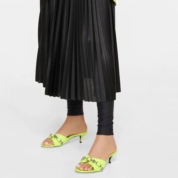 Balenciaga Women's Cagole Buckle Stud Slide Sandals size 39 - Picture 2 of 12